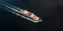 Le paquebot Le Lapérouse dans les eaux norvégiennes © Philip Plisson / Plisson La Trinité / AA39585 - Nos reportages photos - Vue aérienne