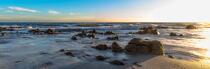 © Philip Plisson / Pêcheur d’Images / AA39597 Rocks and break time on the sea - Photo Galleries - Coastal landscape