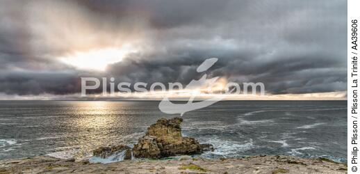 Lumière sur la Côte Sauvage de Quiberon - © Philip Plisson / Plisson La Trinité / AA39606 - Nos reportages photos - Paysage littoral