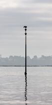 © Philip Plisson / Pêcheur d’Images / AA39609 Cardinale sud dans le Golfe du Morbihan - Nos reportages photos - Signalisation maritime