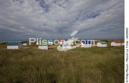 les cabanes de Gouville-sur-mer - © Philip Plisson / Plisson La Trinité / AA39900 - Nos reportages photos - Cadrage